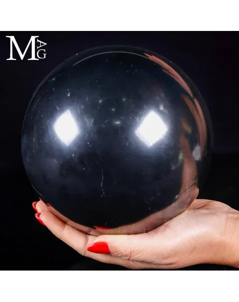 Sfera di Shungite Naturale – Energia primordiale del carbonio antico.