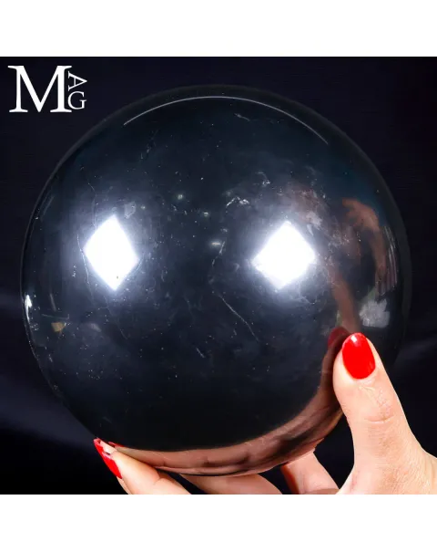Sfera di Shungite Naturale – Energia primordiale del carbonio antico.