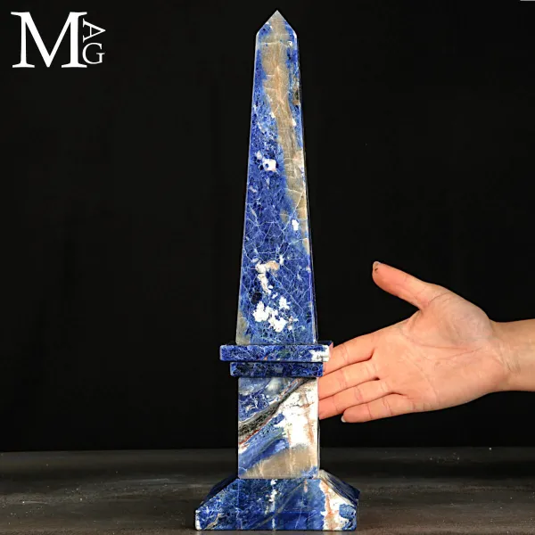Obelisco in Sodalite Naturale