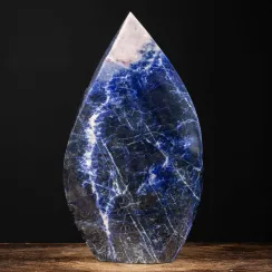 Fiamme in Sodalite  (5)
