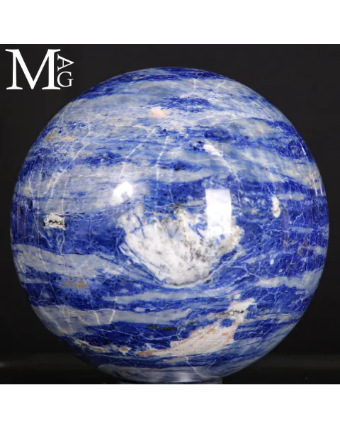 Sfera in Sodalite – Fascino Contemporaneo