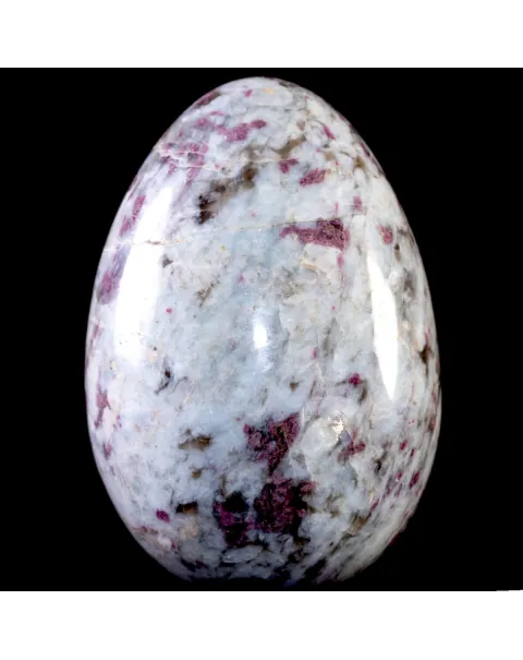 Uovo di Quarzo con Inclusioni di Tormalina Rosa e Lepidolite.