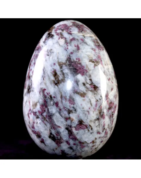 Uovo di Quarzo con Inclusioni di Tormalina Rosa e Lepidolite.