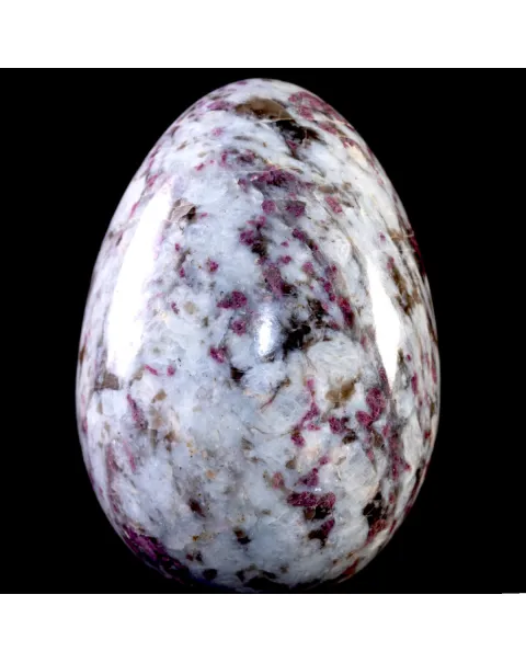 Uovo di Quarzo con Inclusioni di Tormalina Rosa e Lepidolite.