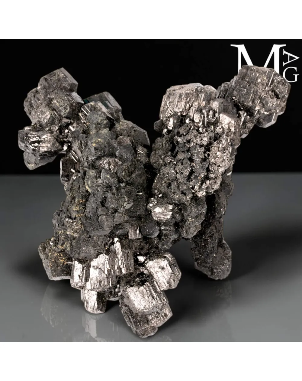 Tormalina Nera – Aggregato di Cristalli Prismatici, Namibia