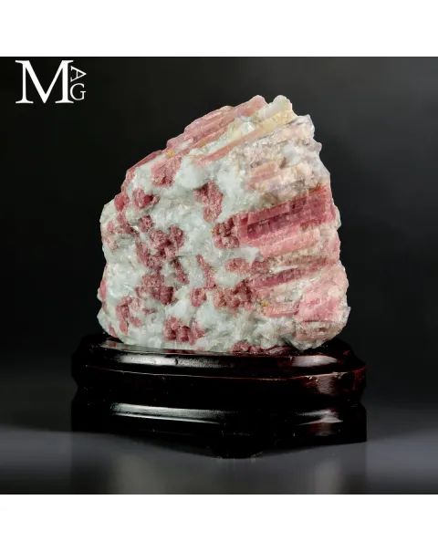 Tormalina Rosa – Aggregato di Cristalli in Matrice di Quarzo