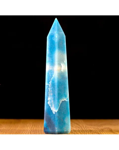 Trolleite: Eleganza Celeste e Energia.