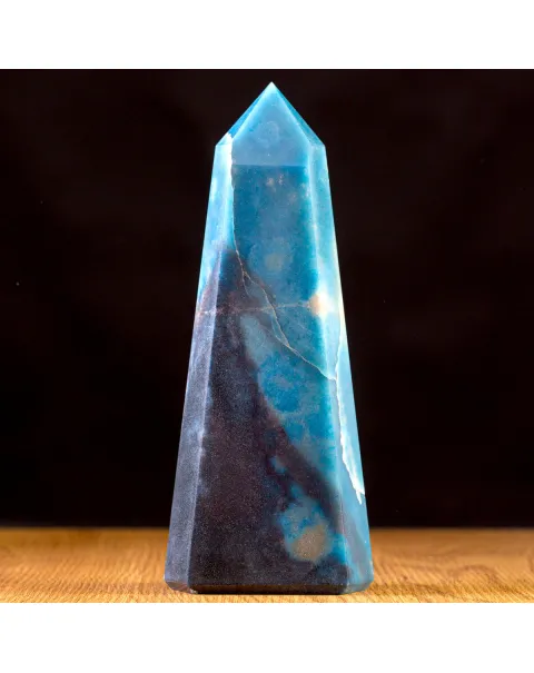 Trolleite: Eleganza Celeste e Energia.