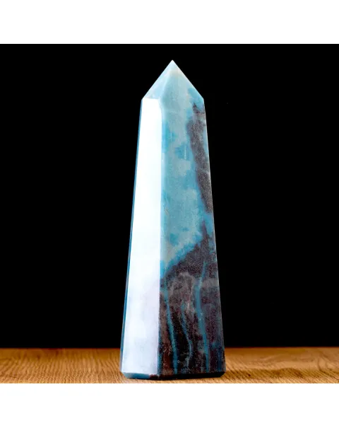 Obelisco in Trolleite Blu – Brasile