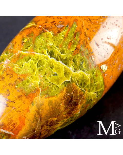 Shiva Lingam in Unakite – Madagascar