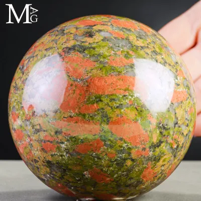 Sfera in Unakite del Madagascar
