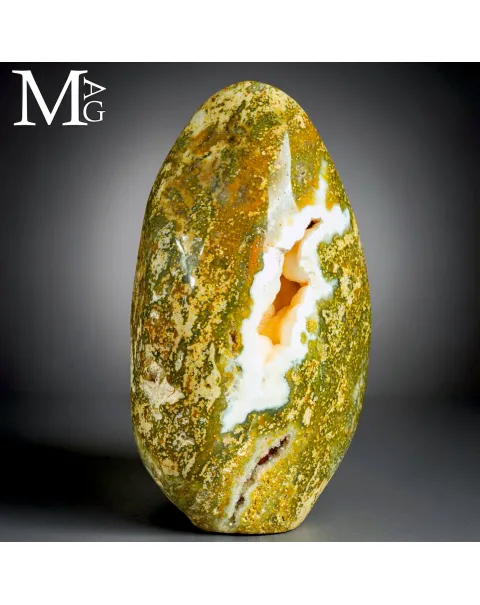 Diaspro Oceanico con geode – Madagascar