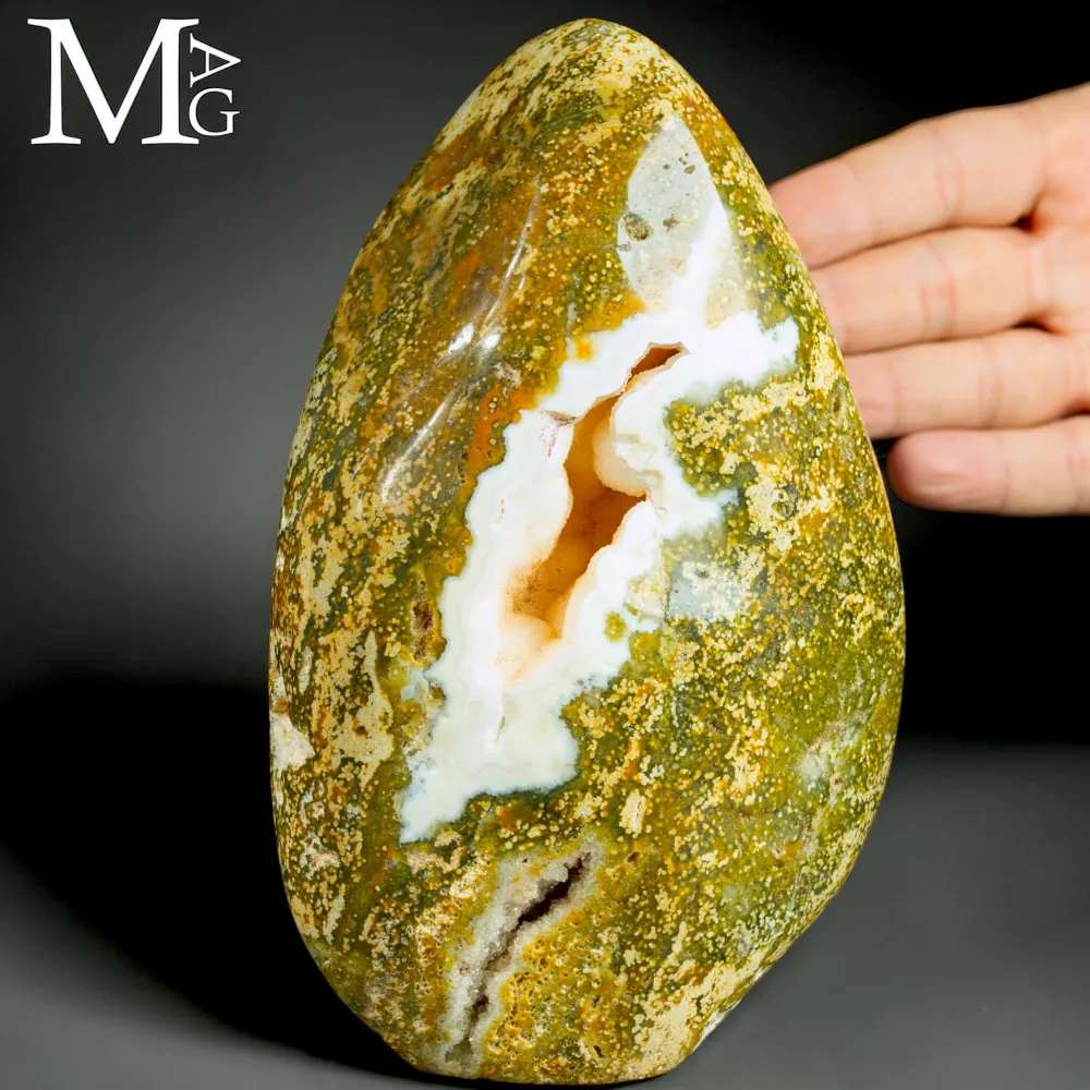Diaspro Oceanico con geode – Madagascar