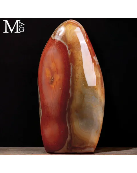 Diaspro Policromo del Madagascar – Scultura Naturale