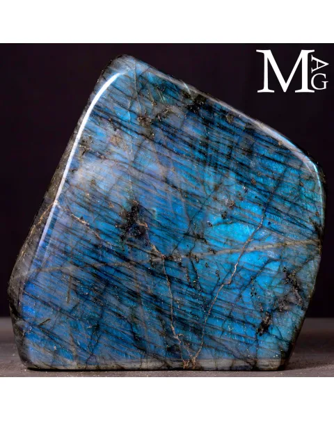 Blocco lucidato di Labradorite – Madagascar