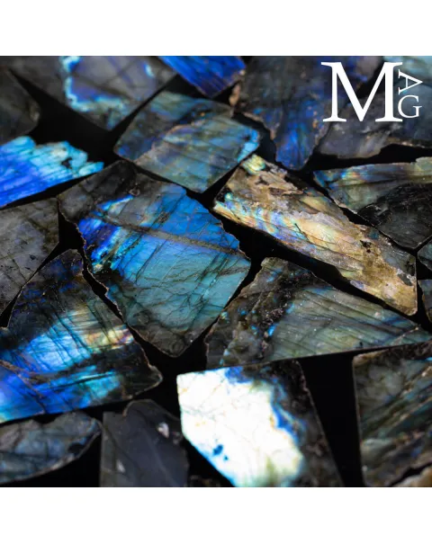 Labradorite:Tavolo Rotondo in Mosaico.