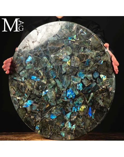 Tavolo in Labradorite – Mosaico Artigianale di Design.