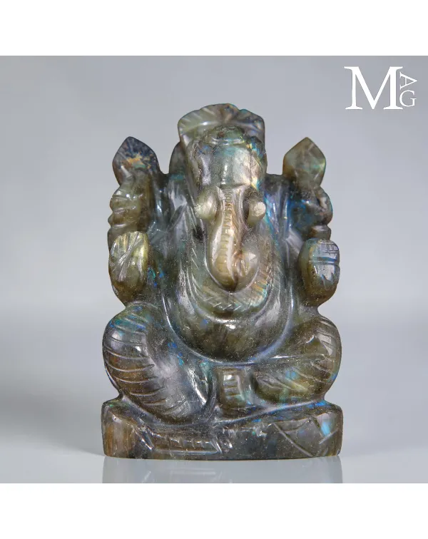 Lord Ganesh in Labradorite Naturale