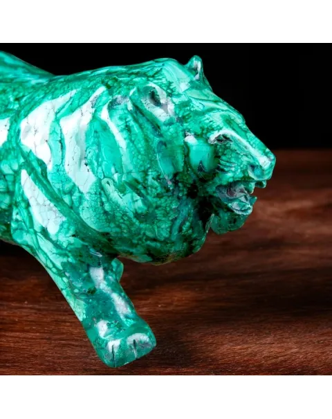 Scultura Leone in Malachite Naturale.