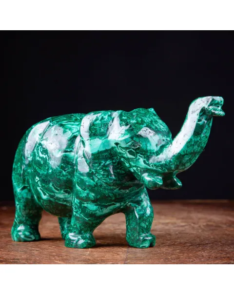 Intaglio in Malachite - Elefante Scolpito.