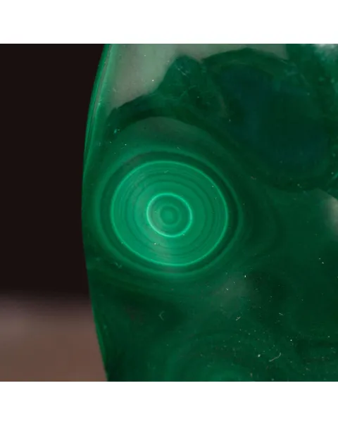 Malachite Naturale con Base in Legno e Ottone.