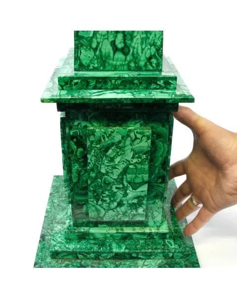 Obelischi in Malachite