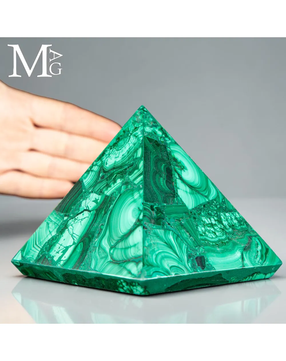 Piramide in Malachite del Congo