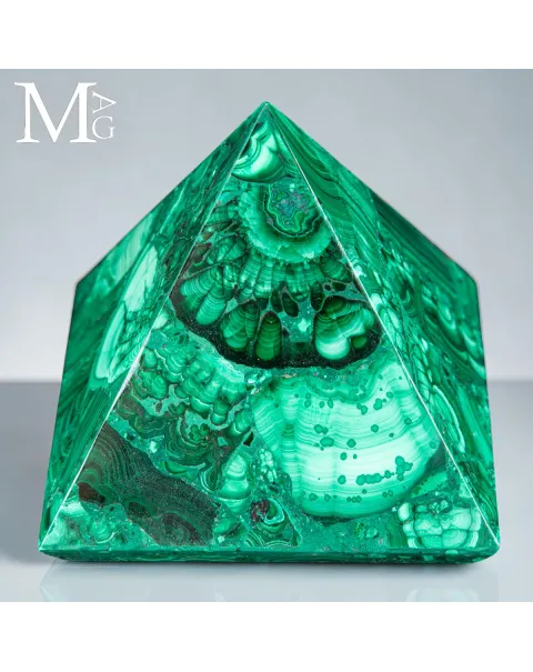 Piramide in Malachite - Lavorazione a Mosaico