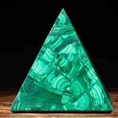 Piramidi in Malachite (3)