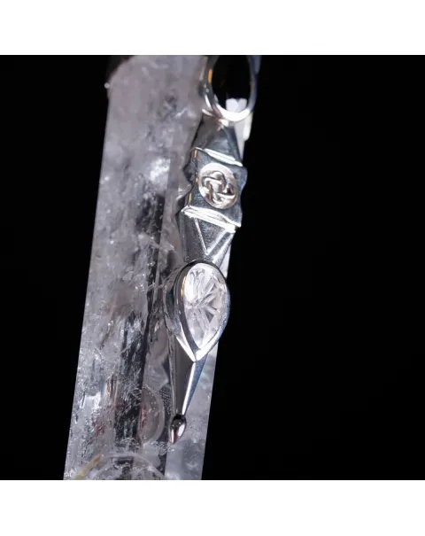 Scettro canalizzatore chakra in Quarzo con pietre preziose e argento