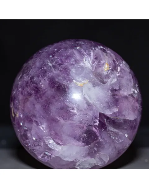 Sfera di Ametista Intagliata – Energia, Bellezza e Storia Antica.