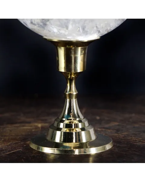 Sfera di Quarzo con base
