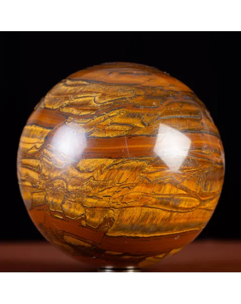 Sfera in Tiger Iron Intagliata.