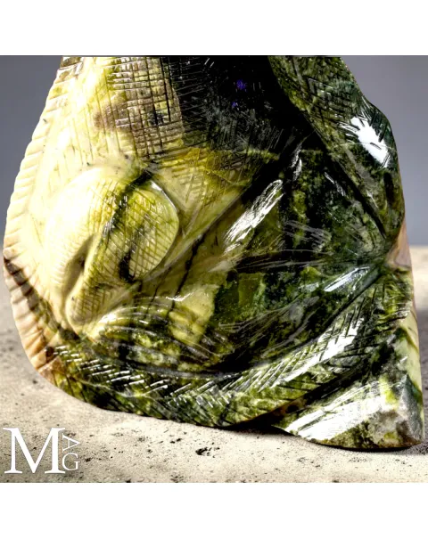 Scultura di Iguana in Serpentino – Artigianato del Perù