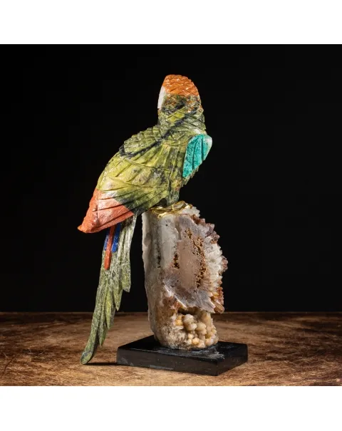 Statua Pappagallo In Gruppo Serpentino