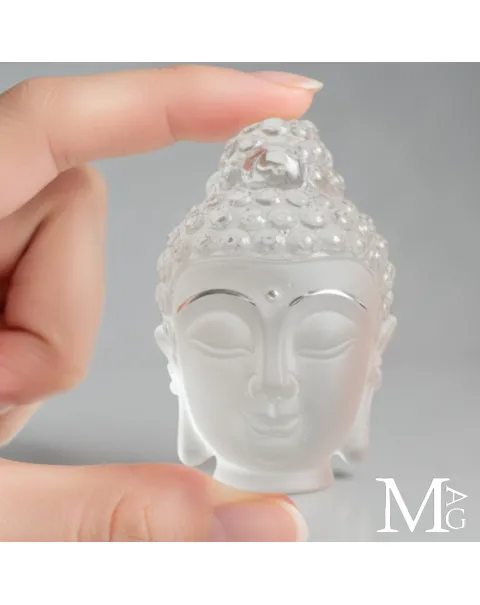 Testa di Buddha in Quarzo Extra Chiaro del Tibet.