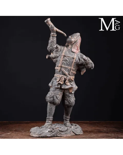 Scultura in Bronzo - Guerriero Cerimoniale Orientale.
