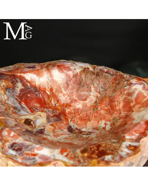 Svuotatasche in legno fossile agatizzato – Madagascar