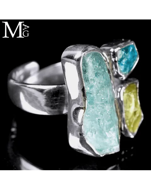 Anello in Argento con Acquamarina, Heliodoro e Apatite Neon.