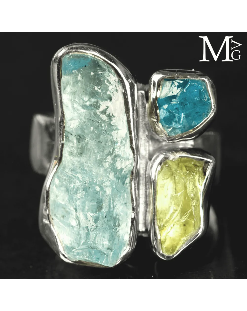 Anello in Argento con Acquamarina, Heliodoro e Apatite Neon.