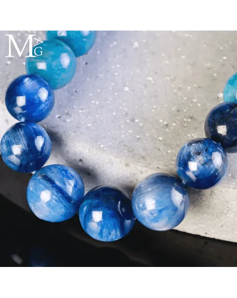 Collana in Kyanite, Neon Apatite e Acquamarina.