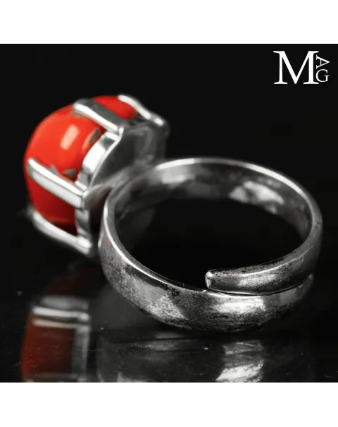 Anello in Argento con Corallo Rosso Mediterraneo.