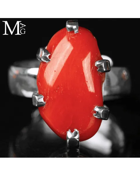 Anello in Argento con Corallo Rosso Sardo Naturale.