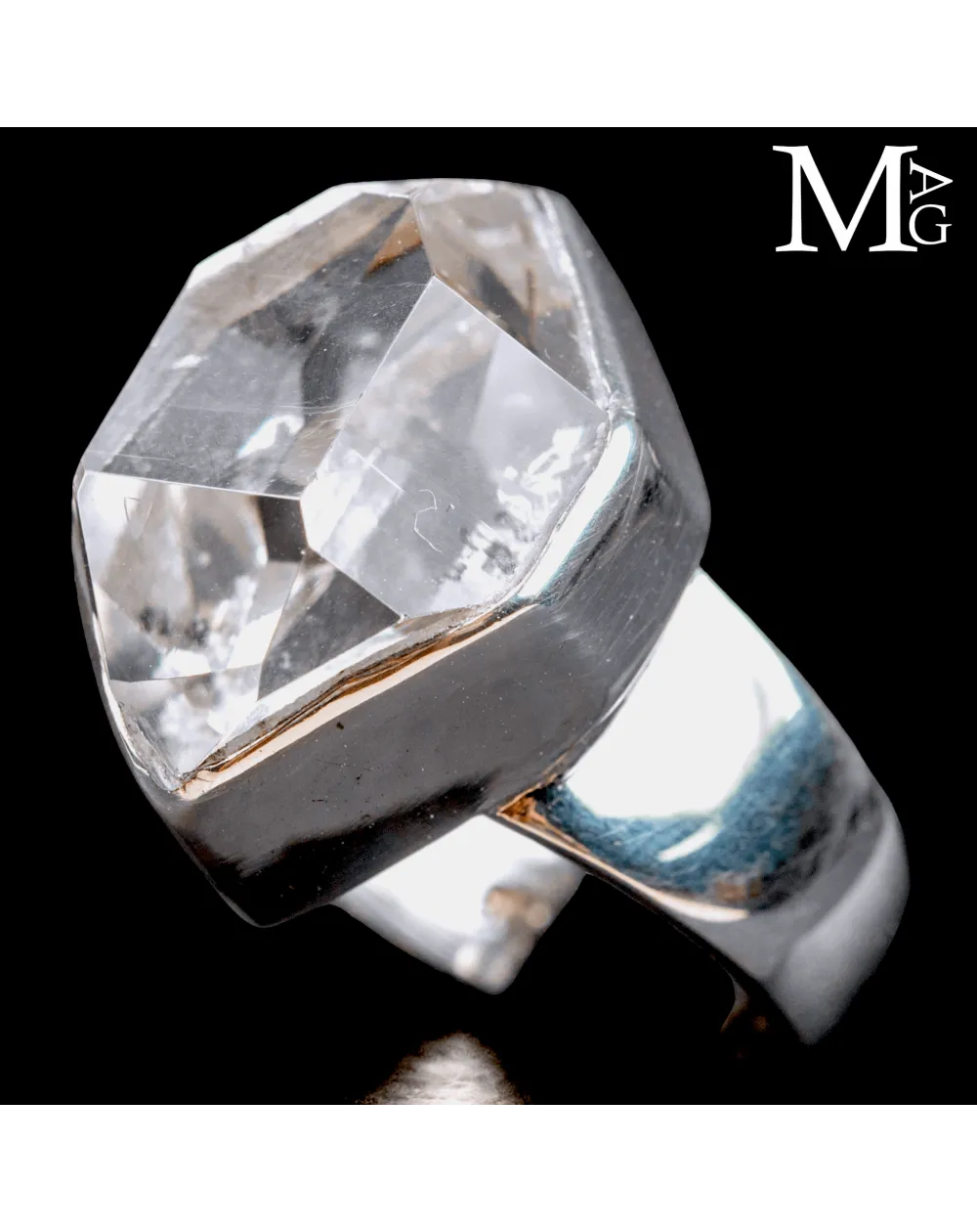 Anello in Argento con Diamante Herkimer.
