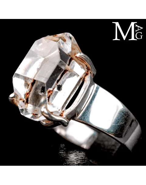 Anello in Argento con Diamante Herkimer.