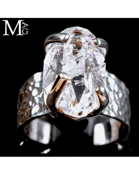 Anello in Argento con Diamante Herkimer.