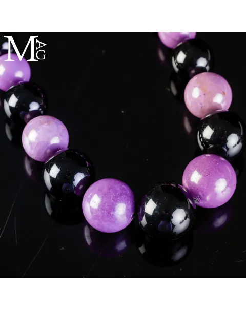 Collana in Phosphosiderite e Onice Nero a Scalare.