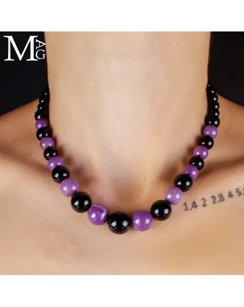 Collana in Phosphosiderite e Onice Nero a Scalare.