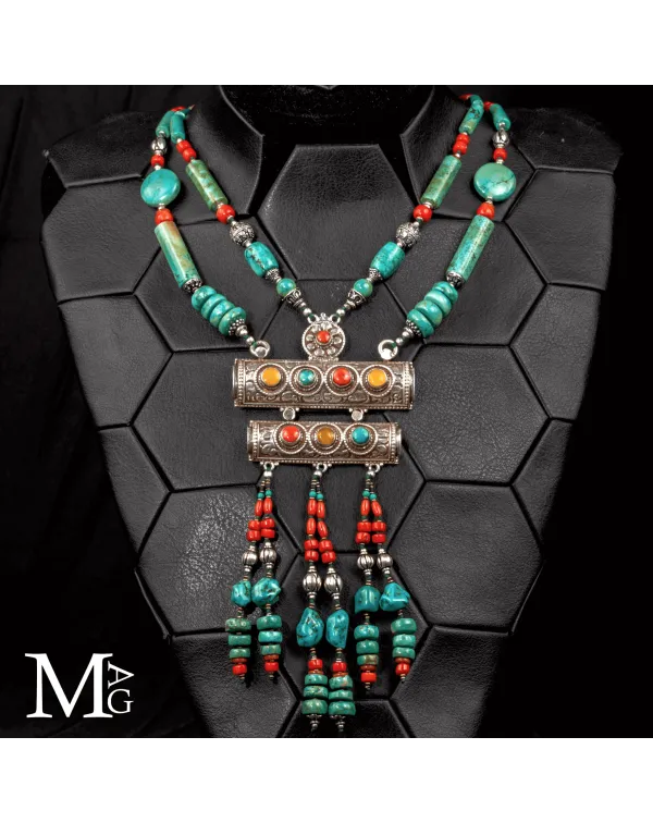 Collana Rituale Himalayana in Argento Cesellato, T...
