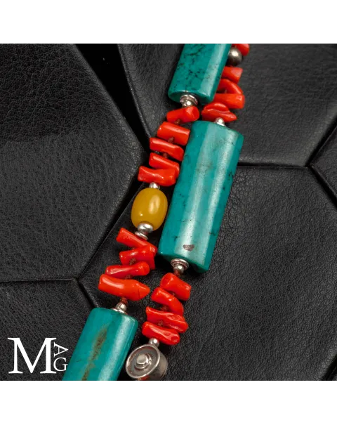 Collana Himalayana Cerimoniale in Argento Cesellato, Ambra, Corallo e Turchese.